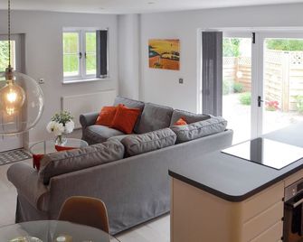 2 bedroom accommodation in Grosmont, near Abergavenny - Garway - Living room