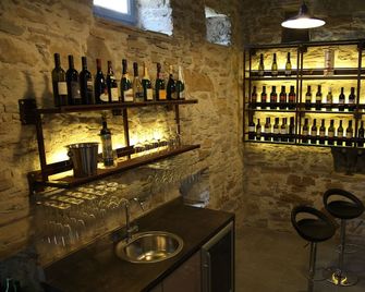 Boutique Hotel Dvor - Kozana - Bar