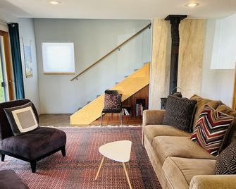 woodworkers cottage/retreat - Driggs - Living room