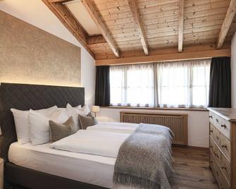 Chalet Grumer Suites&Spa - Renon/Ritten - Bedroom