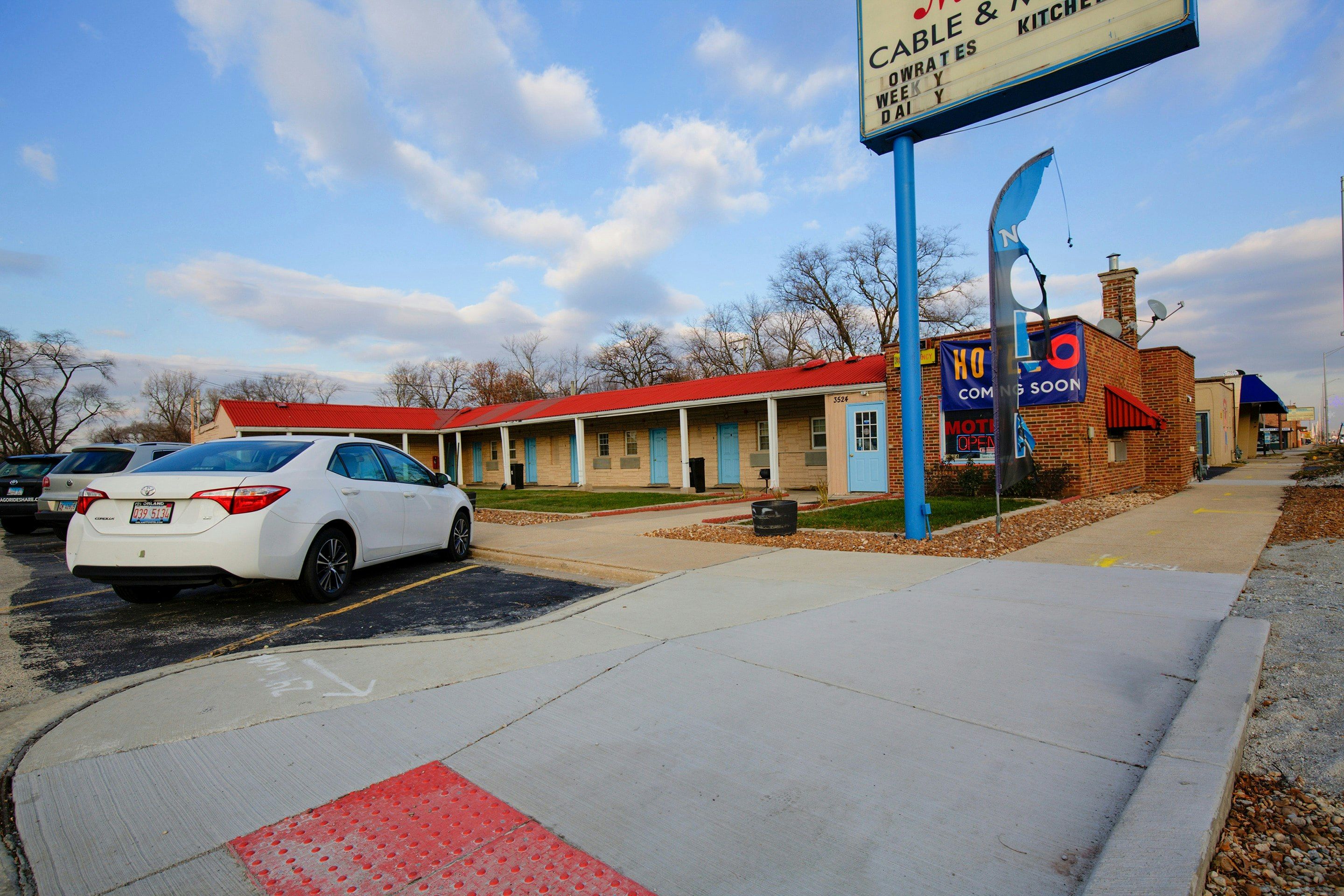 Hotel O Markham IL near Harvey/Tinley Park
