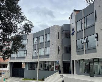 Universitario Hotel - Loja - Gebouw