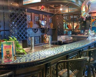 Towne Hotel - Nassau - Baari
