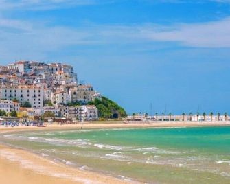 B&B Marina Sleep And Ship - Rodi Garganico - Пляж