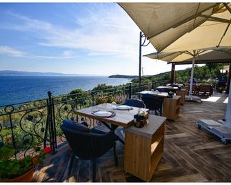 Assos Dionysos Hotel - Behram - Μπαλκόνι