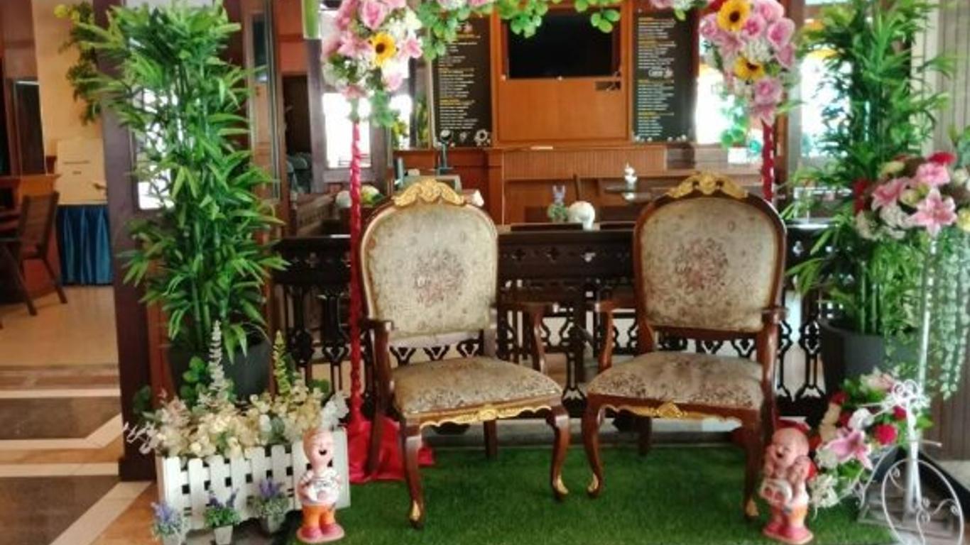 ريفر جراند هوتل هات ياي