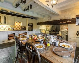 Tanat Valley Farmhouse - 랜우딘 - 레스토랑