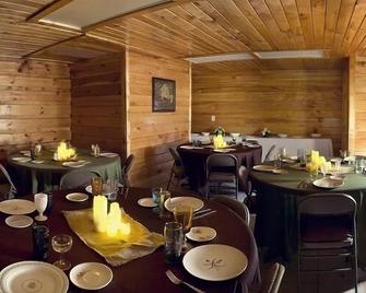 Black Bear Lodge Motel - Slade - Restaurante