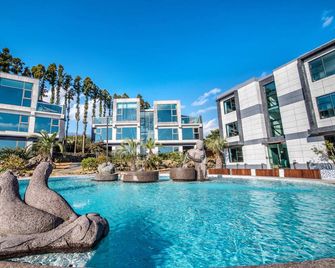 Donnaekohill Resort - Seogwipo