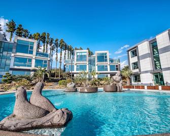 Donnaekohill Resort - סאוגוויפו - בריכה