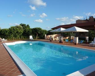 Agriturismo Limoneto - Siracusa - Pool