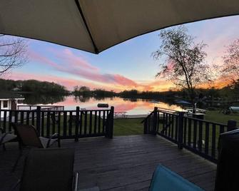 Sunset Shores #1-Savor Every Sunny Day at Garden Cottage - Clare