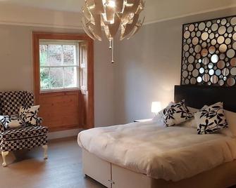 Grigshot Apartment - Stroud - Habitación