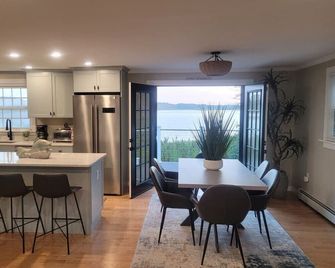 Spectacular waterfront house - Yarmouth - Sala de jantar