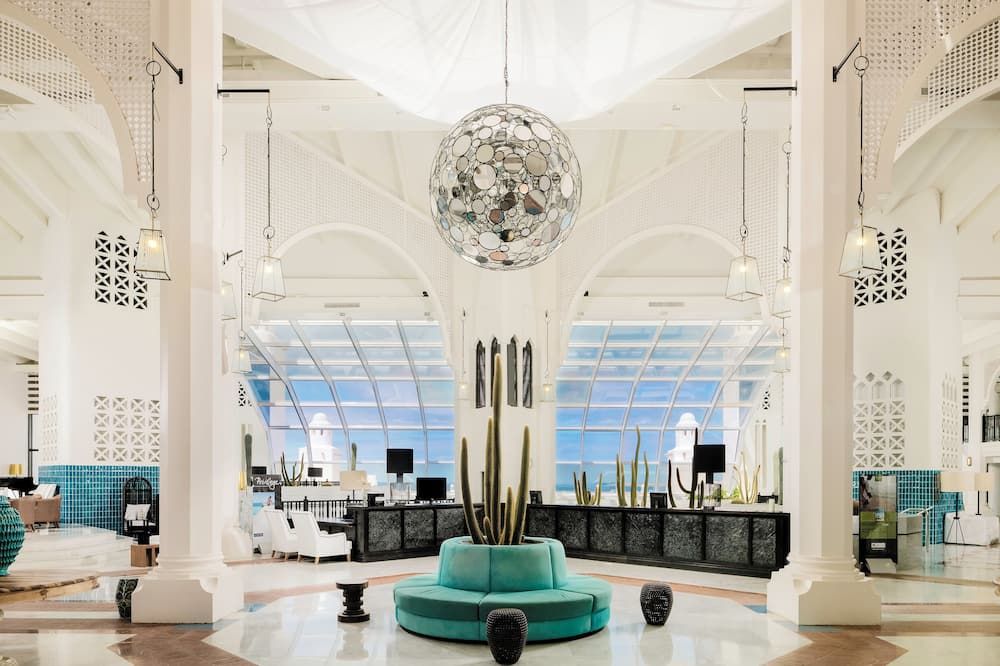 H10 Timanfaya Palace