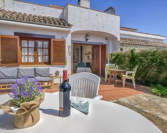 Casita Regino with communal pool - Tossa de Mar - Patio