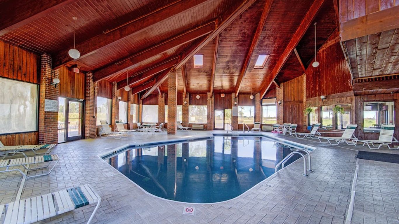 Capital O Amerihost Inn and Suites Mexico Hwy 54 MO