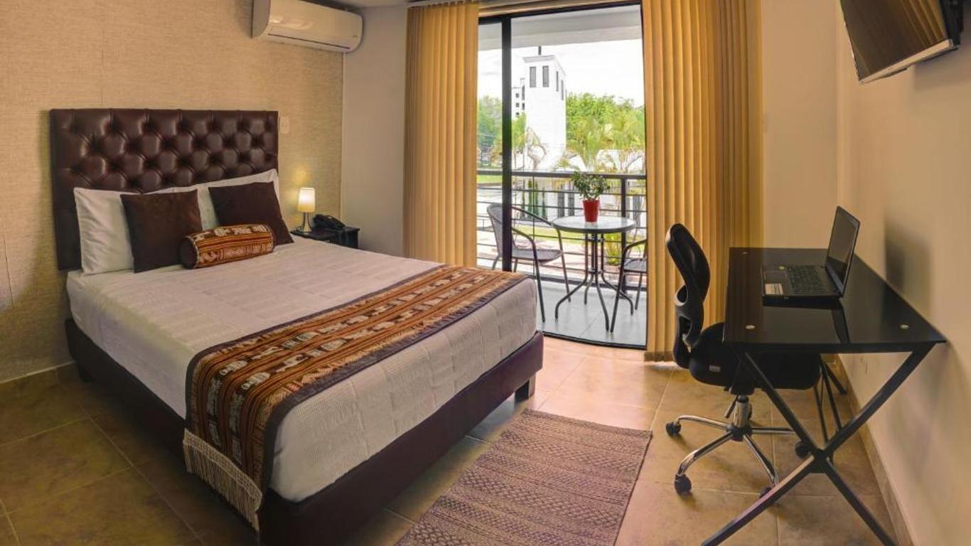 Hotel Alamos Del Parque