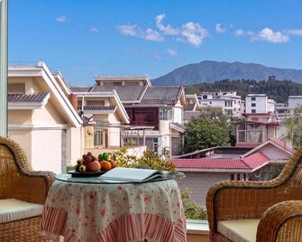 Xizi Villa Guest House - Lijiang - Balcón