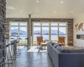 Luxurious Waterfront Living in Sitka - Sitka - Sala de estar