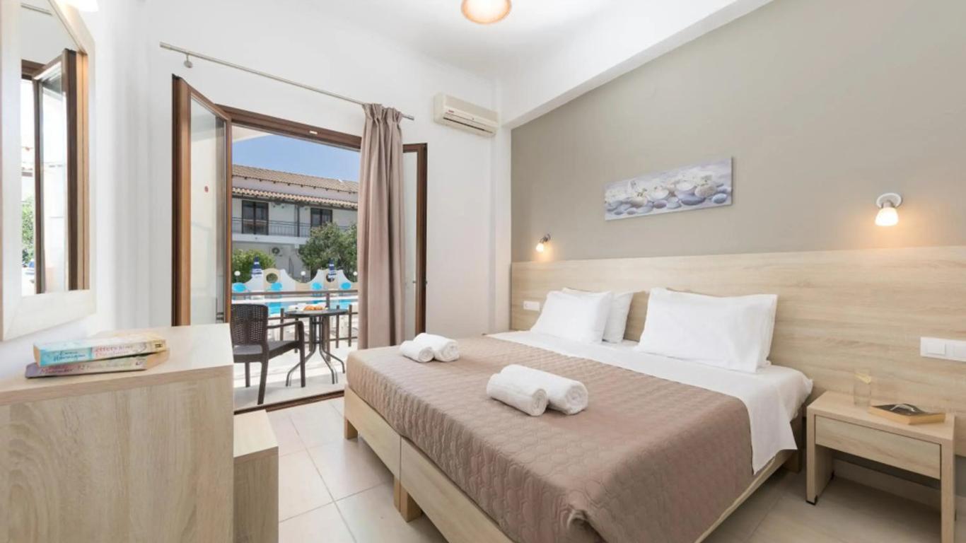 Lefkimi Hotel