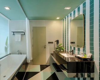 Happihaus Hotel Bangkok - Bangkok