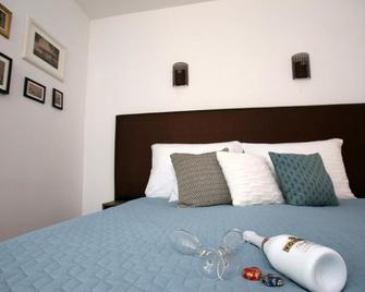 Csillag Villa - Balatonalmádi - Bedroom
