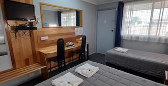 Civic Motel - Grafton - Bedroom