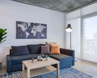 Relax Family Midtown - free parking & Great pool - Miami - Salon