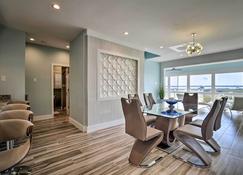 Luxurious Waterfront Home with Private Pier and Views! - Georgetown - Dining room