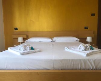 Villa Nappi Bed & Breakfast - Praia a Mare - Bedroom