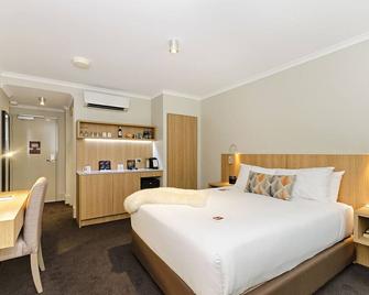 Clarion Hotel Townsville - Townsville - Bedroom