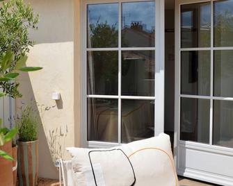 Hotel M Soleil - Montpellier Centre Saint Roch - Montpellier - Balcony