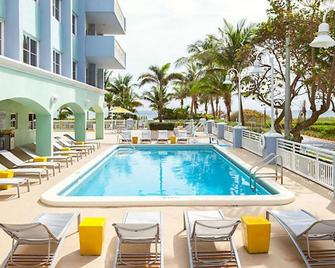 Solara Surfside ~ 1 BR condo - Miami Beach - Pool