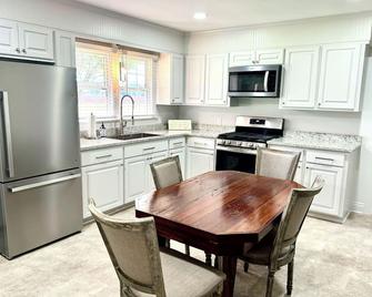 Welcome to 'The Country Cottage' - Mansura - Cocina