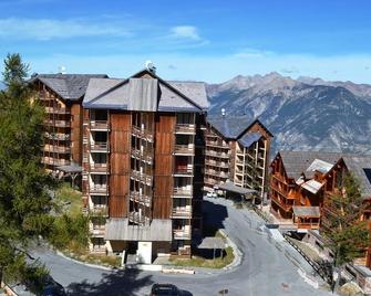 T2 apartment sleeps 6 on the slopes. - Risoul - Edificio