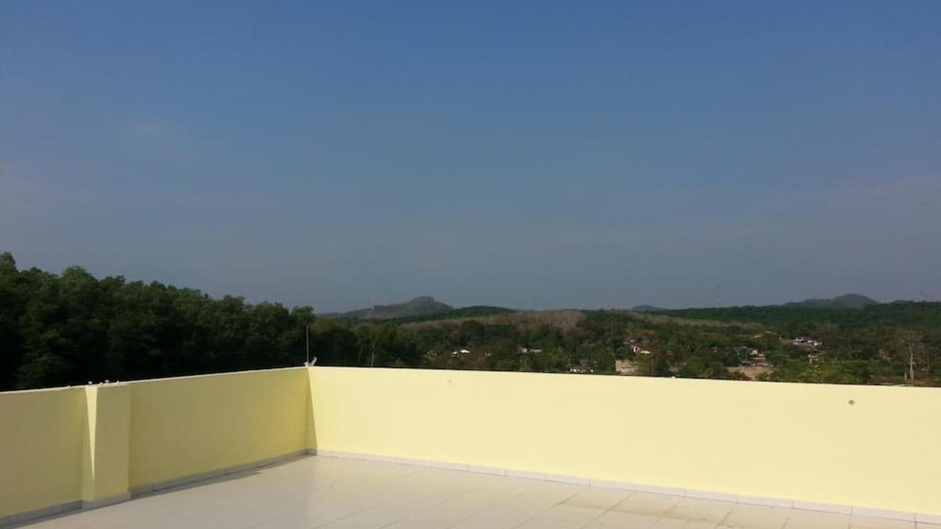 هوتل ألور فيلا