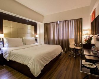 Regenta Central Harimangala Bharuch - Bharūch - Habitación