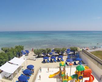 Hotel Del Levante - Torre Canne - Beach
