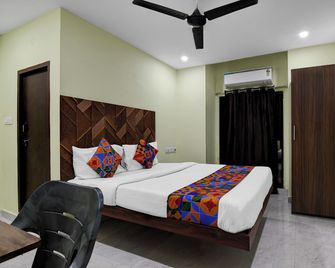 Fabhotel Star Light B - Nr Rushikonda - Visakhapatnam - Schlafzimmer
