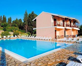 Olive Grove Resort - Kavos - Pool
