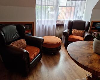 Lucky Home Ferienwohnung - Füssen - Wohnzimmer