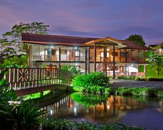 Montaña de fuego Mountain Resort & Spa - La Fortuna - Edificio