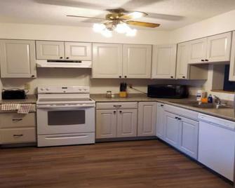 Lakeview Lodge - Devils Lake - Kuchyň