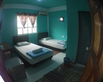 Vila Thai - Pantai Cenang - Chambre