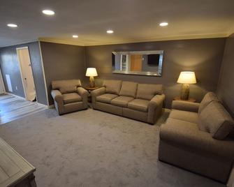 Ski Jump Chalet - Lake Placid - Sala de estar