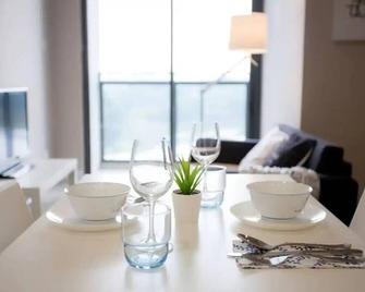 Stylish & Cozy Ttdi Ascencia Studio Free Parking - Kuala Lumpur - Menjador