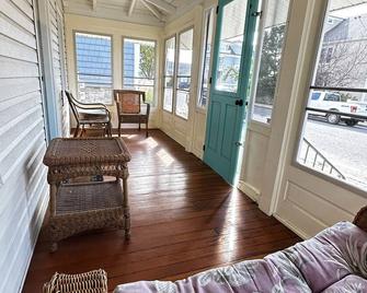 Perfect Beach Cottage - Manasquan Family Shore House - Manasquan - Balcony