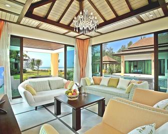 Ataman Luxury Villas - Ko Kho Khao - Olohuone