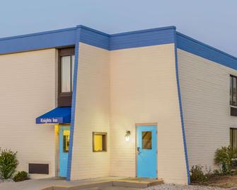 Knights Inn Dayton North Airport - Dayton - Building